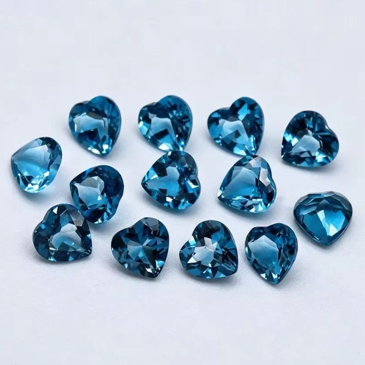Jewelry Making London - Topazio Blu di Londra Naturale Taglio